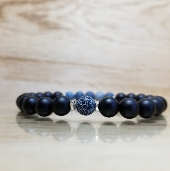 Black Onyx & Effloresce Agate Stretch Bracelet - Picture 3 of 8